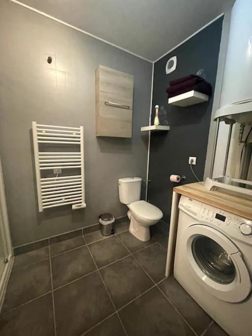 Grand Studio Avec Coin Nuit, Proche Mer Et Montagnes Roquebrune-sur Argens Εξωτερικό φωτογραφία